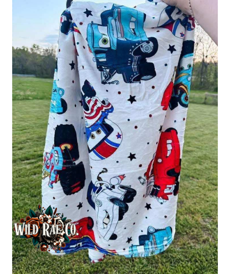 COZY CUDDLE PLUSH BLANKET | PRE-ORDER | CLOSING EVERY SUNDAY