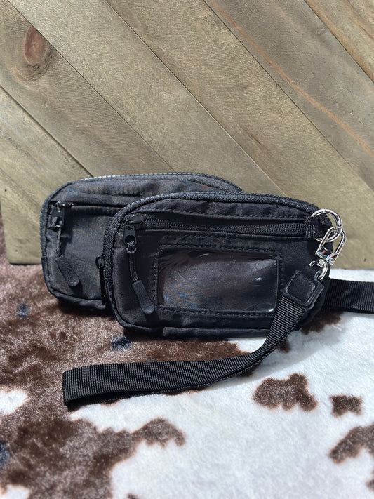 BLACK WRISTLET WALLET